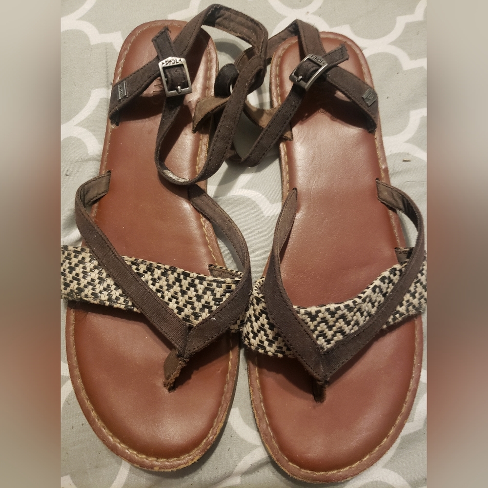 Toms sandals